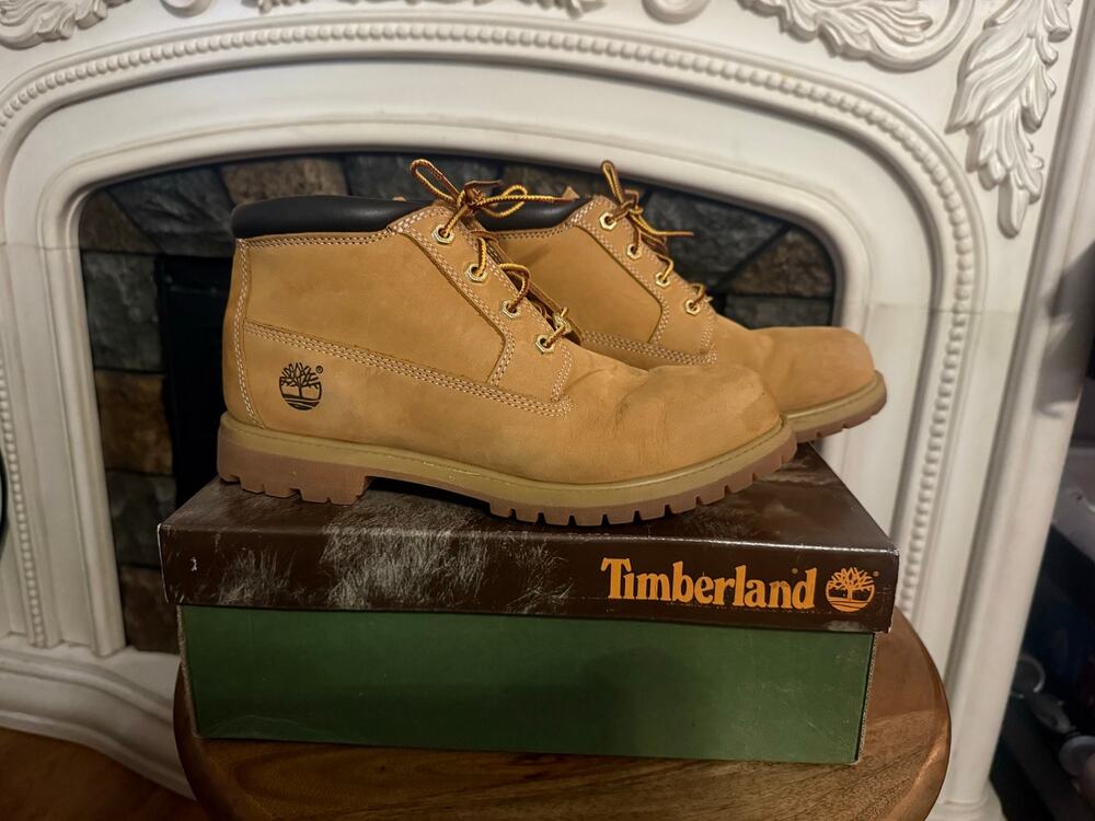 Timberland Nellie Chukka Waterproof Boots Women's Size 9.5 Wheat 23399